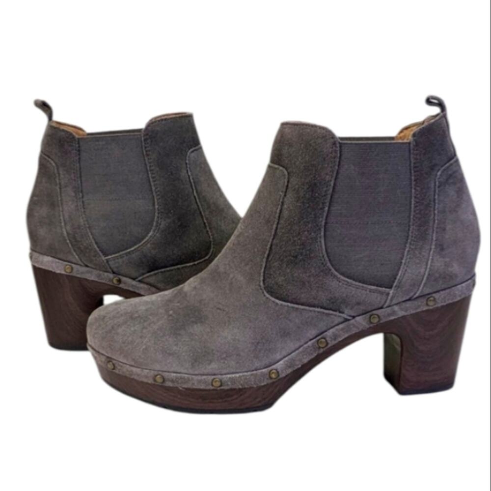 Clarks Ledella Booties Size 11M EUC S3774